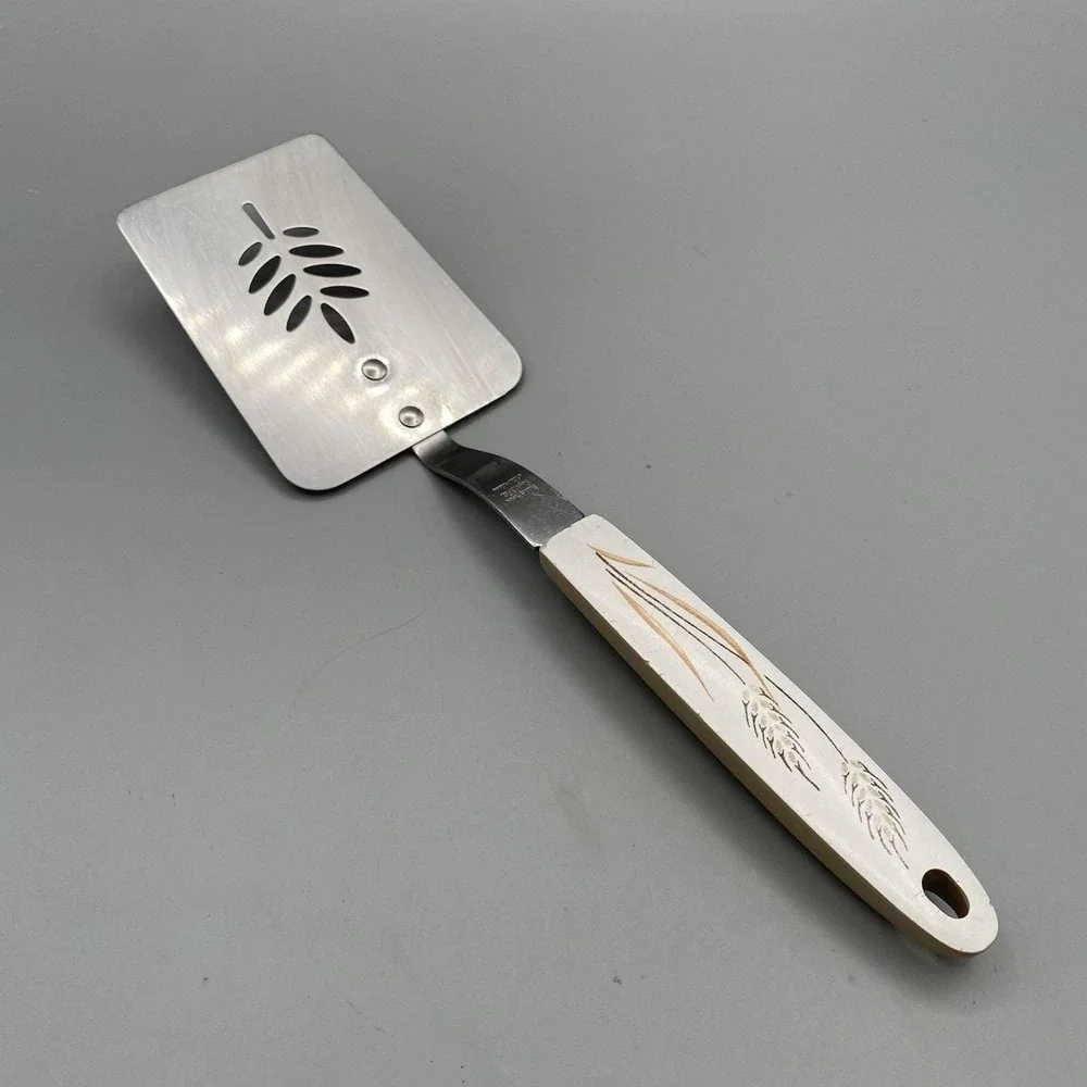 Vintage Maid Of Honor Slotted Spatula 10 in Wheat Pattern Short Handle Stainless